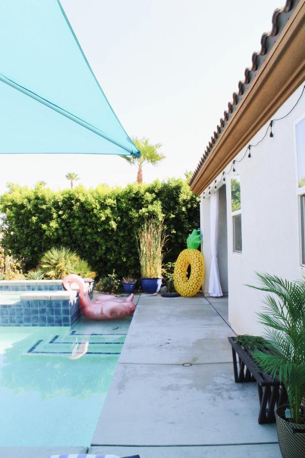 Entire Bungalow W/ Private Pool Near Palm Springs! Indio Exterior foto